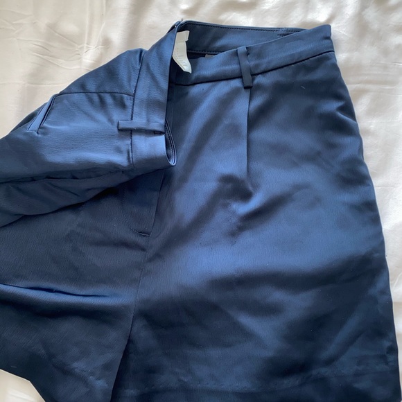 Hm silk navy shorts - Picture 5 of 5